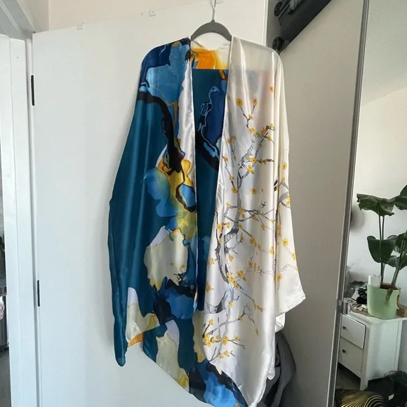 Kimono /dress- one sz fits most sm-3X - Picture 7 of 9
